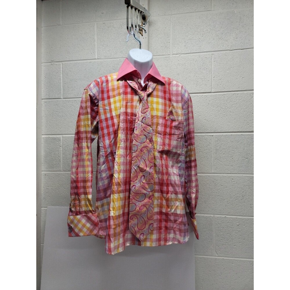 Avanti Uomo shirt tie pocket square cufflinks